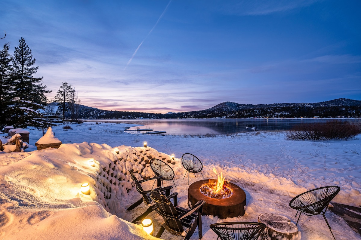 Image 6 of Luxury Lakefront Home - Hot Tub & Panoramic Views