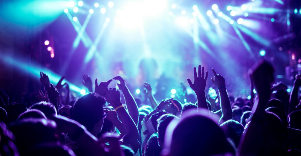 Artiestenvergoeding voor liveoptreden is nog geen licentievergoeding; ‘naheffing’ door CBO blijft mogelijk