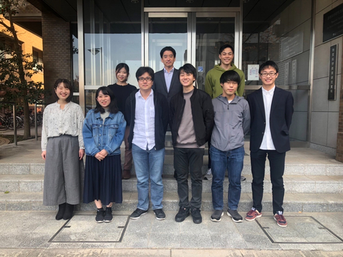 The Hiroshima University research group that successfully generated quantum dot LEDs from rice husks &nbsp; &nbsp; &nbsp; Courtesy: Hiroshima University 