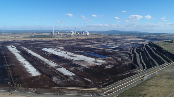 豪州ラトロブバレー、ロイヤン発電所炭田。その広さは、発電設備含め約6,000haに及ぶ&nbsp; &nbsp; &nbsp;HySTRA 提供