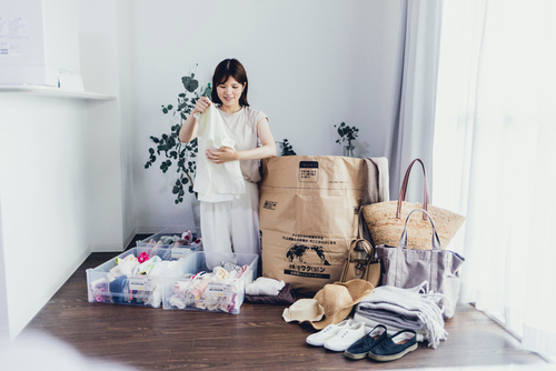 Items that can be collected include accessories and bags, but not underwear or anything wrinkled or stained.&nbsp; &nbsp; &nbsp;Source: Nihon Reuse System.