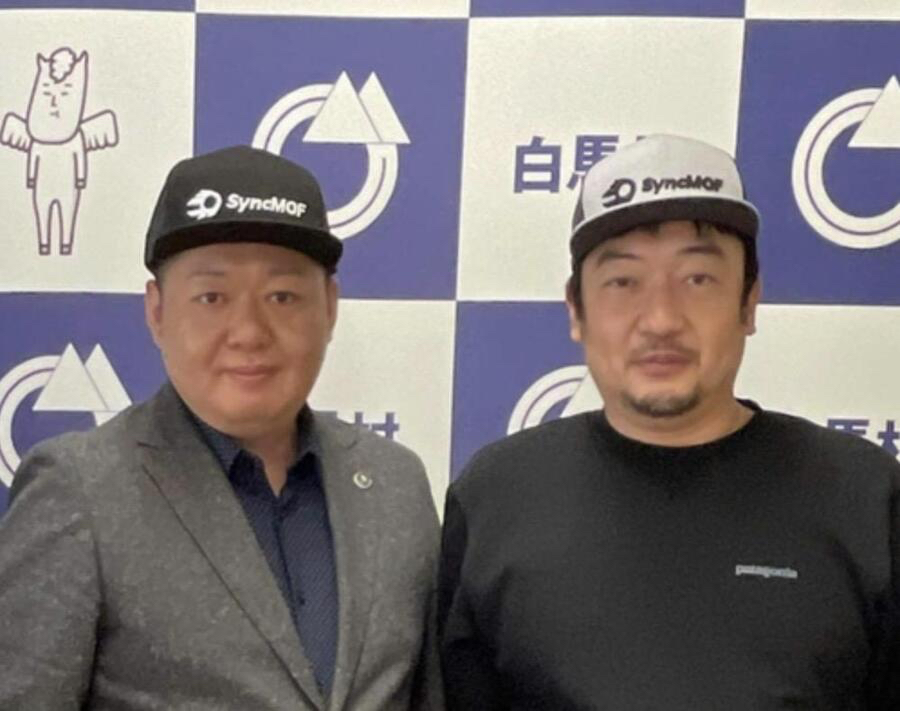 SyncMOF founders, CTO Akihiro Hori (left) and CEO Jyunichi Hataoka&nbsp; &nbsp; &nbsp;Source: SyncMOF