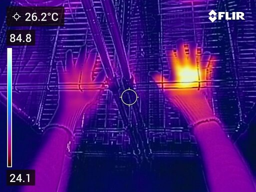 The glove on the right hand contains SOLAMENT and is warmer in sunlight.&nbsp; &nbsp; &nbsp;Source: Sumitomo Metal Mining