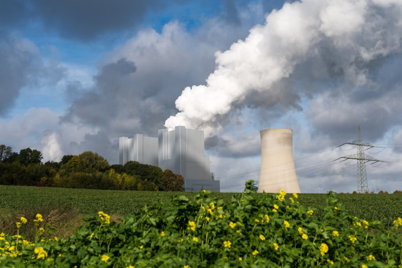 A power plant emits greenhouse gases Source: Envato