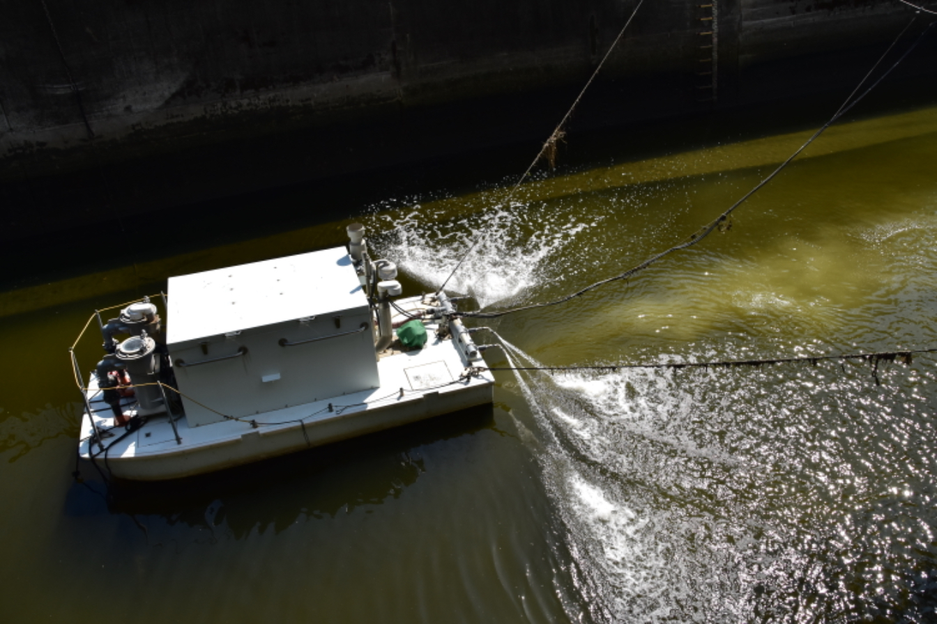 The Jet Streamer in action, a technology being used to improve water quality and circulation