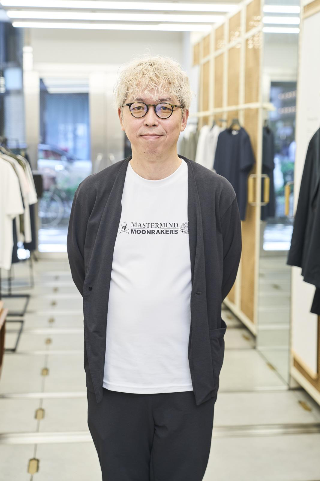 Joined Toray Industries, Inc., in 1993. In his 20s, he launched a new business using fleece—then a cutting-edge material—and secured a major order through a cold pitch to Uniqlo. Later, in his second new business, he expanded the supply chain to include everything from materials to finished garments, and succeeded in rapidly scaling the business. In 2020, he launched the Toray Group's first D2C project, "Project 'Moonrakers,'" for his third new business. With Toray's backing, he established MOONRAKERS TECHNOLOGIES Co., Ltd. in 2023 using the spin-out startup program. In 2024, he received the Grand Prize at the Japan Innovation Business Awards, which recognizes outstanding new businesses by large companies, and has since been nominated for numerous other awards that have now garnered him significant attention.