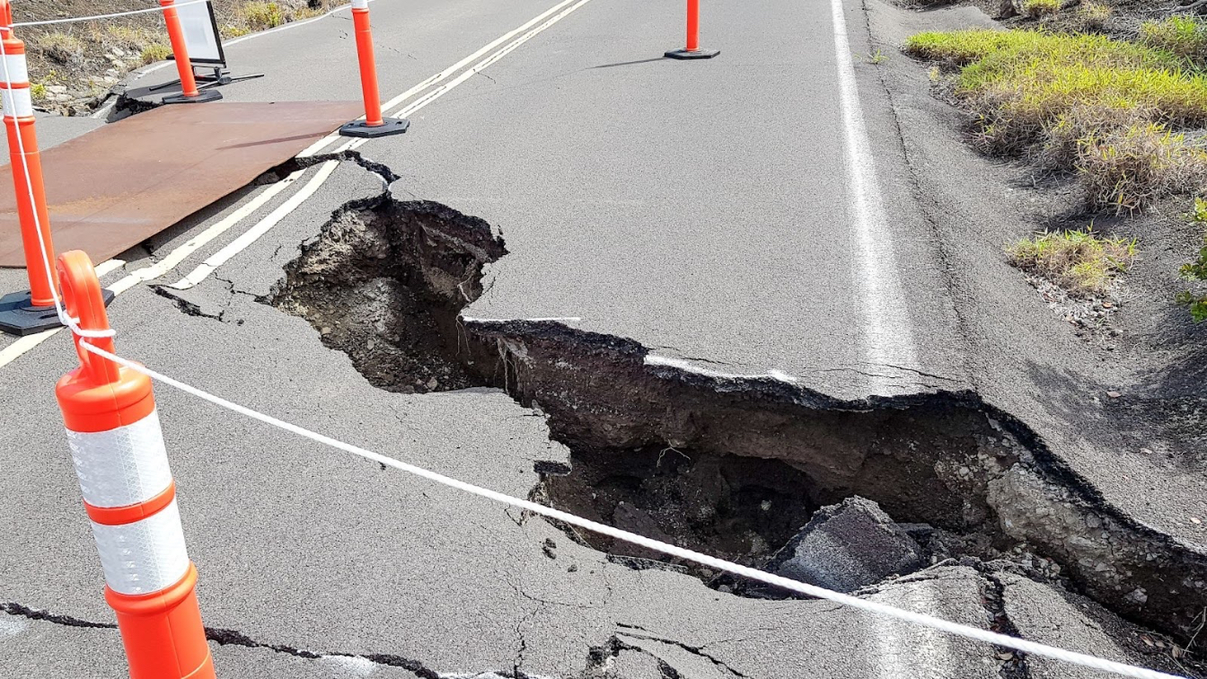 Road collapse caused by a sinkhole &nbsp; &nbsp; Source: Envato