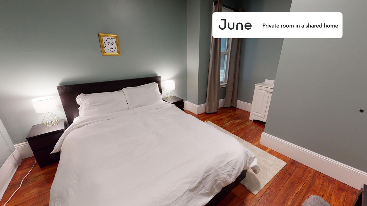 Photos of apartment on Linden St.,Boston MA 02134