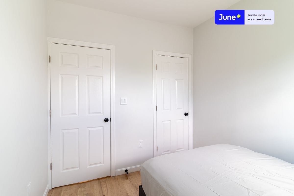 Photos of apartment on Mount Vernon St.,Boston MA 02125