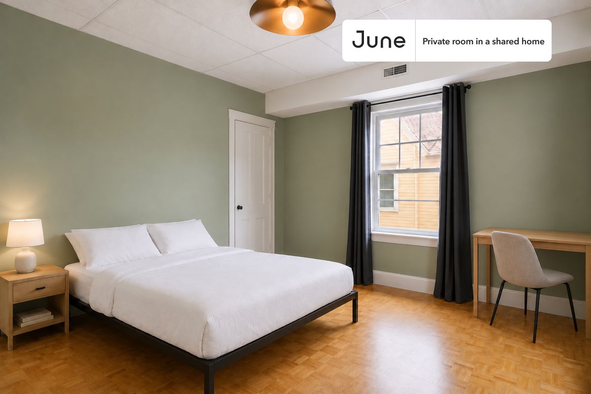 Pictures of  property for rent on Putnam Ave., Boston, MA 02139
