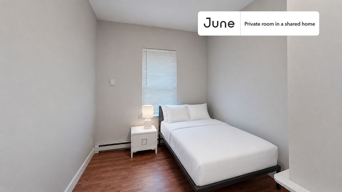 Pictures of  property for rent on Hurley, Boston, MA 02141