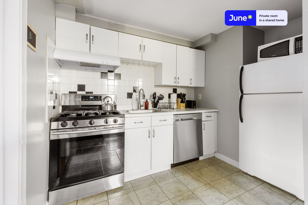 Photos of apartment on Bacon St.,Boston MA 02458