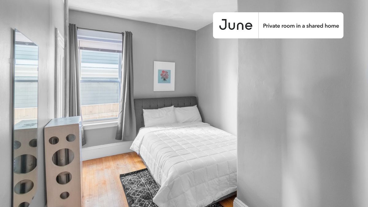 Photos of apartment on Beacon St.,Boston MA 02143