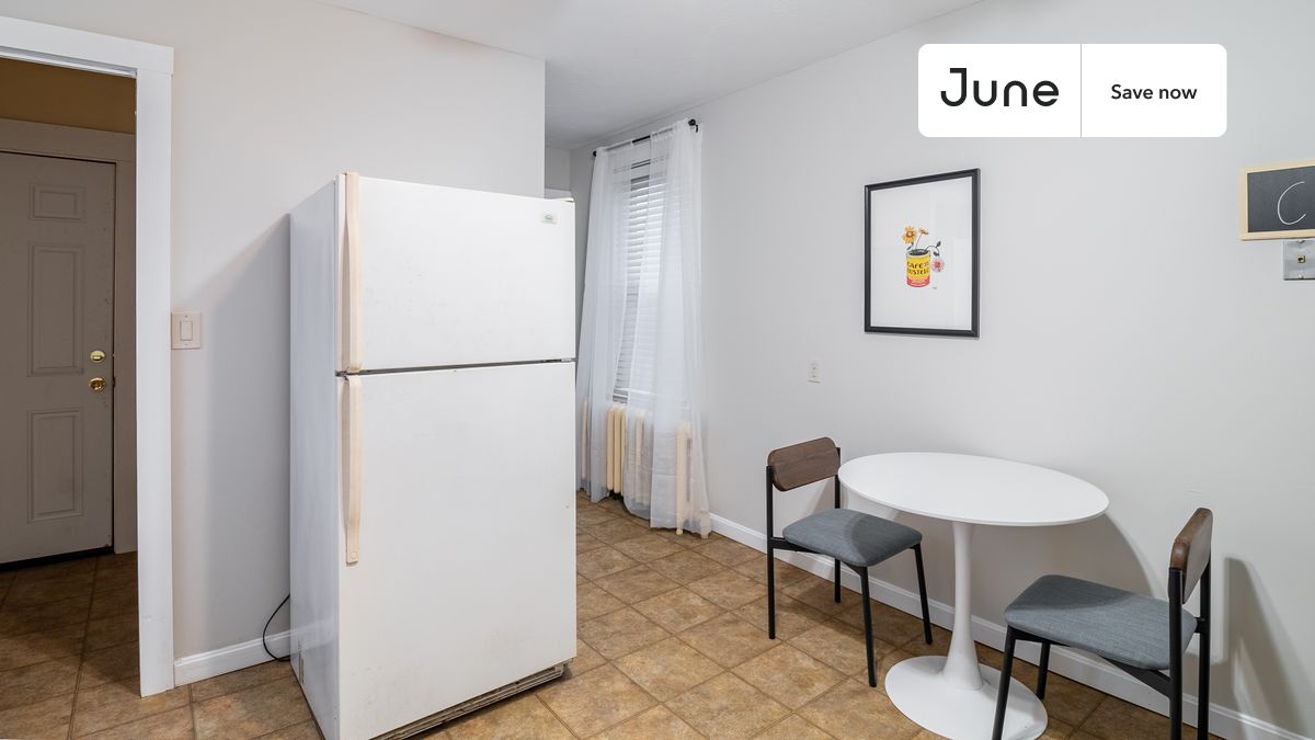 Photos of apartment on Glen St.,Boston MA 02145
