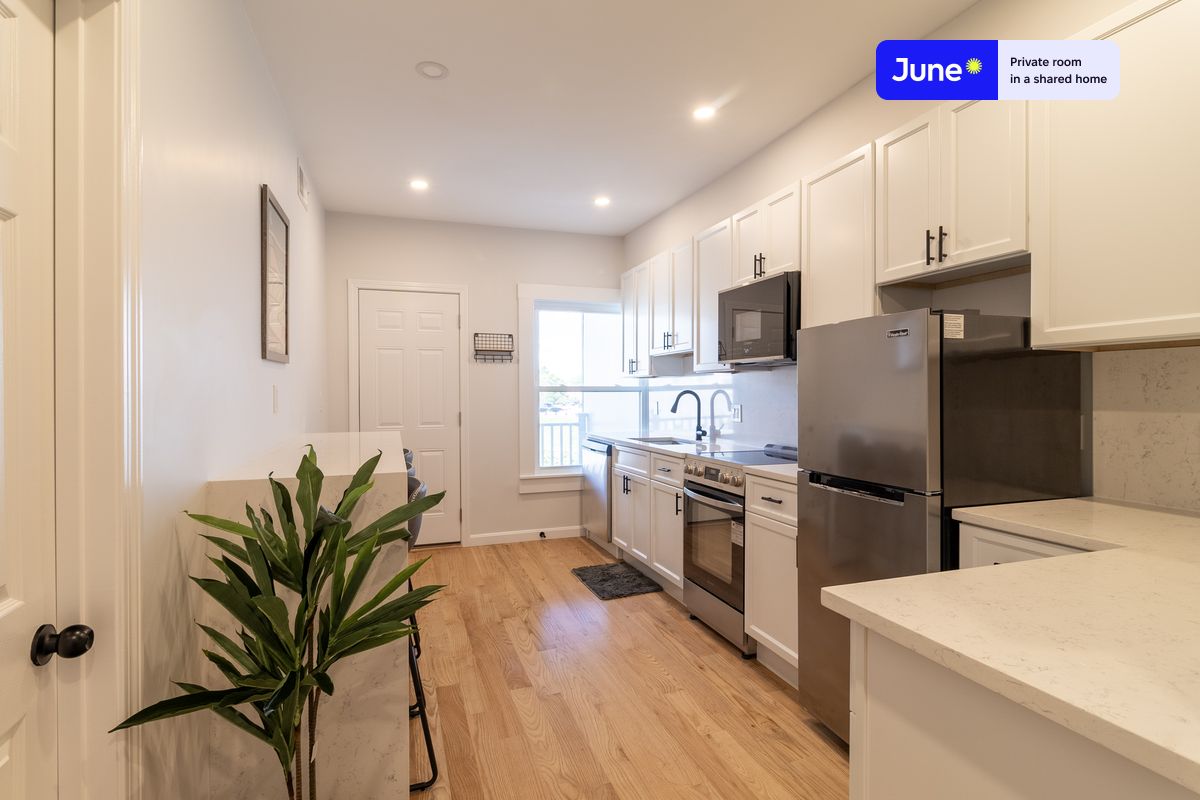 Photos of apartment on Mount Vernon St.,Boston MA 02125
