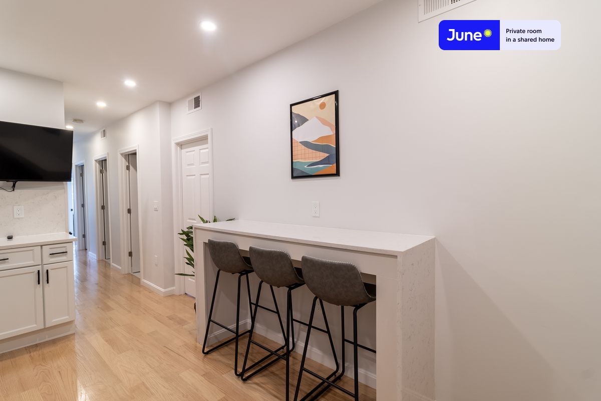 Photos of apartment on Mount Vernon St.,Boston MA 02125