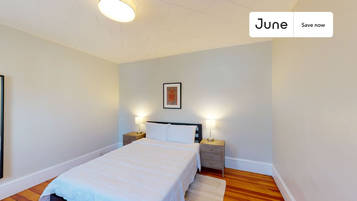 Photos of apartment on Craigie St.,Boston MA 02143