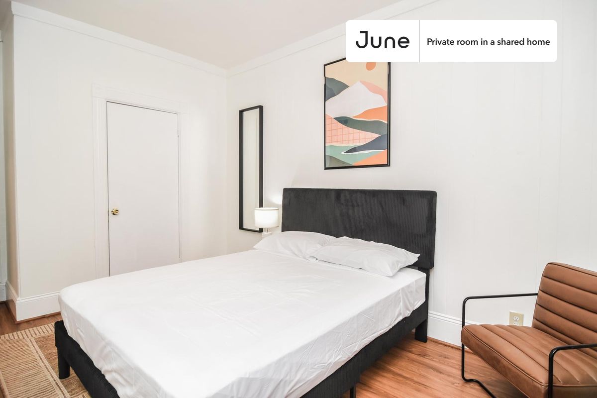 Pictures of  property for rent on Linden St., Boston, MA 02134
