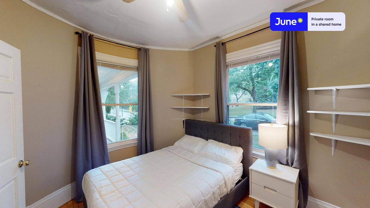 Pictures of  property for rent on Sparhawk St., Boston, MA 02135
