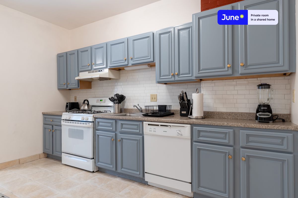 Photos of apartment on Egremont Rd.,Boston MA 02135