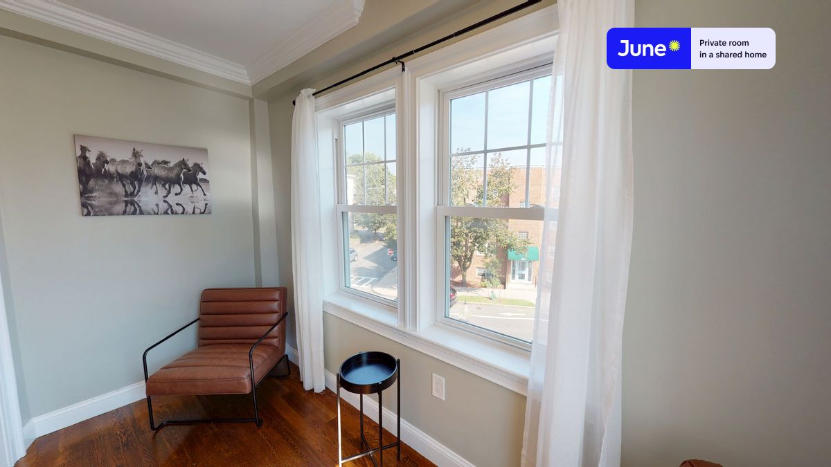 Photos of apartment on Washington St.,Boston MA 02135