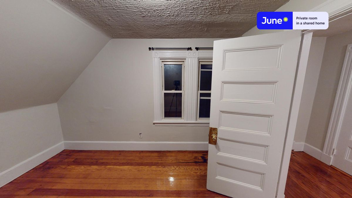 Photos of apartment on Coolidge Rd.,Boston MA 02134