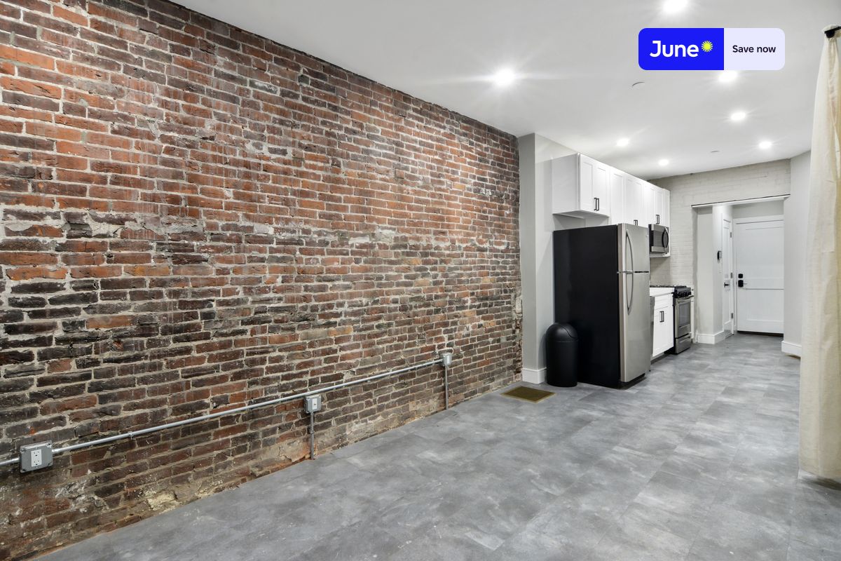 Photos of apartment on Sheafe St.,Boston MA 02113