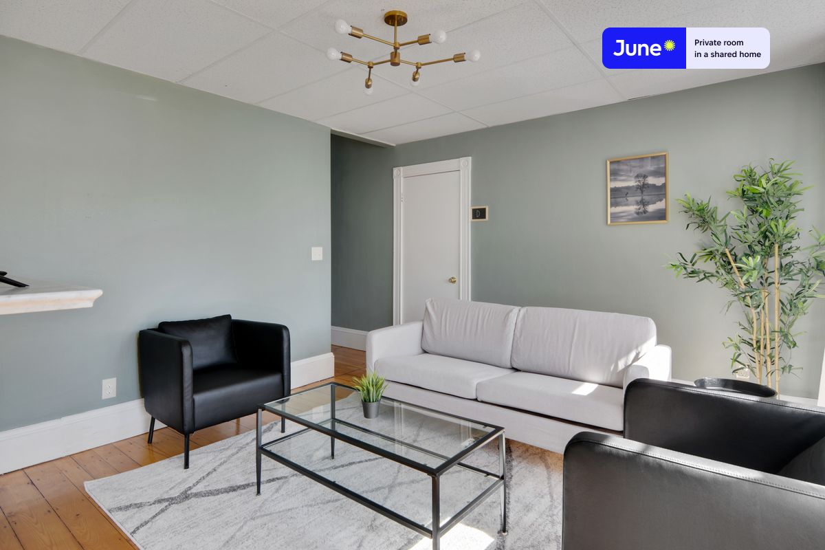 Photos of apartment on Howell St.,Boston MA 02125