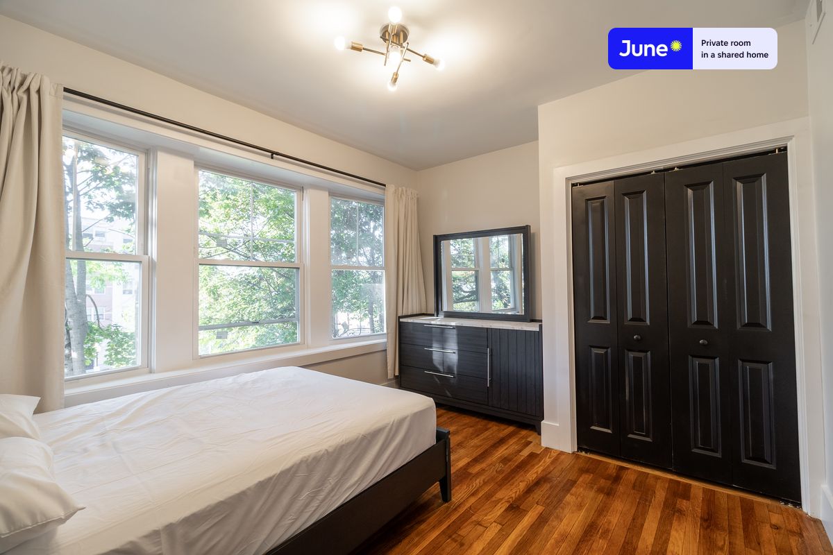 Photos of apartment on Walnut Park,Boston MA 02119