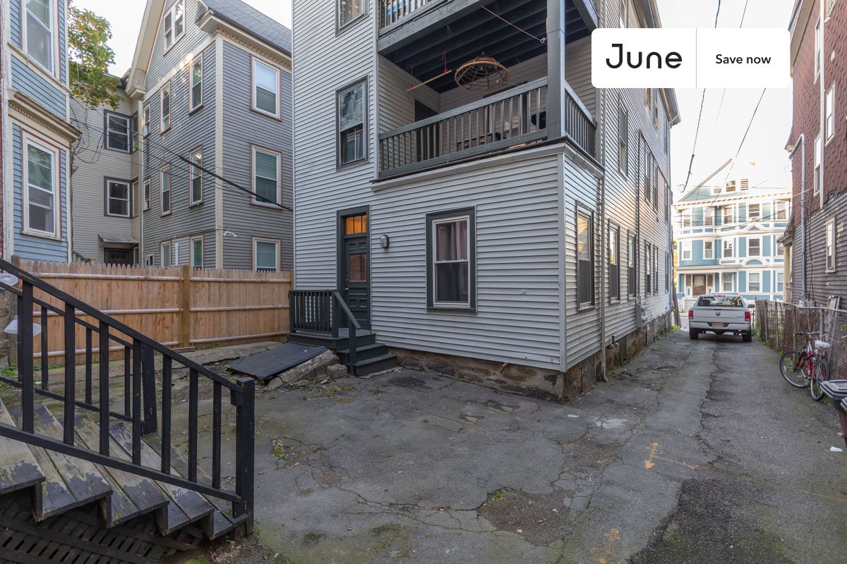 Photos of apartment on Calumet St.,Boston MA 02120