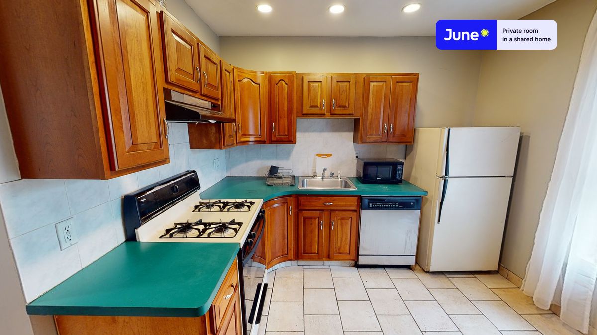 Photos of apartment on Easton St.,Boston MA 02134