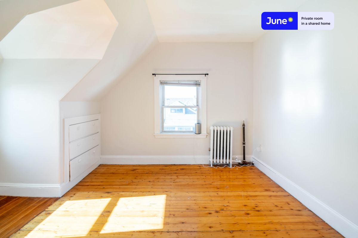 Photos of apartment on Montcalm,Boston MA 02135