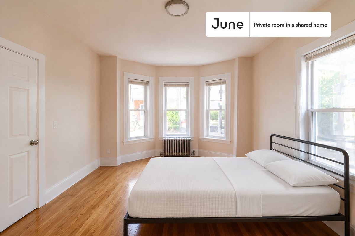 Pictures of  property for rent on Islington St., Boston, MA 02134