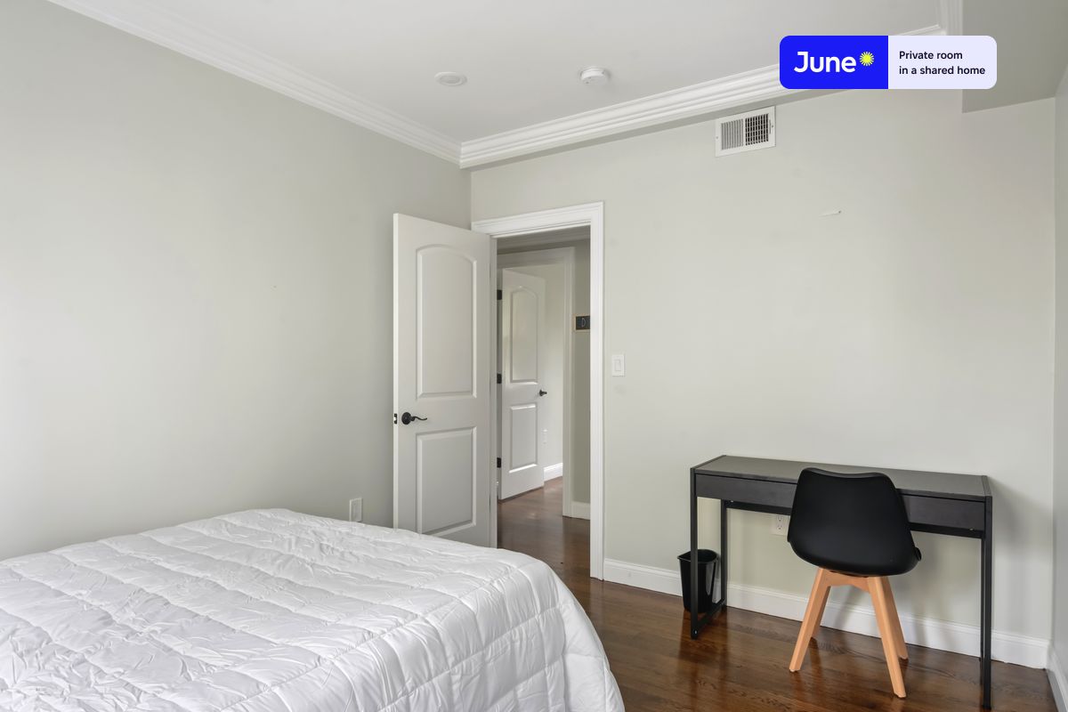 Photos of apartment on Washington St.,Boston MA 02135