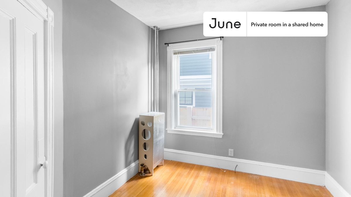 Photos of apartment on Beacon St.,Boston MA 02143