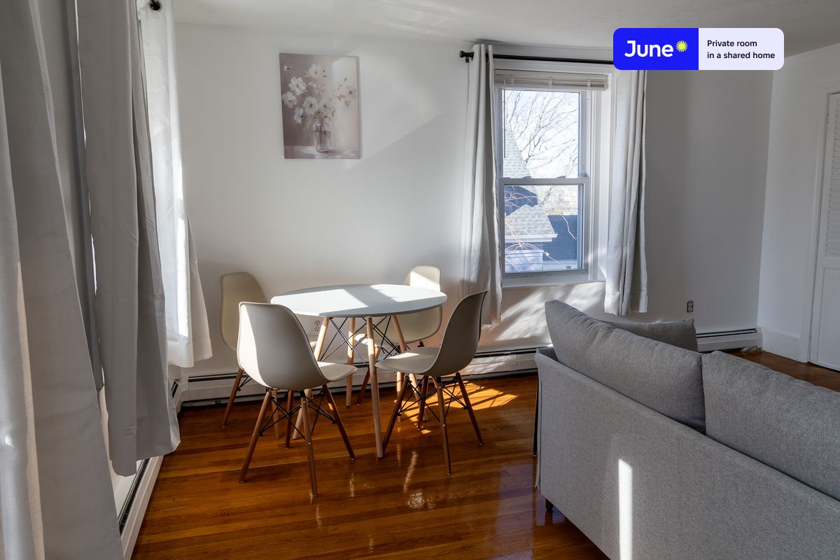 Photos of apartment on Bacon St.,Boston MA 02458