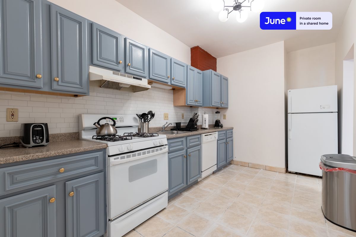 Photos of apartment on Egremont Rd.,Boston MA 02135