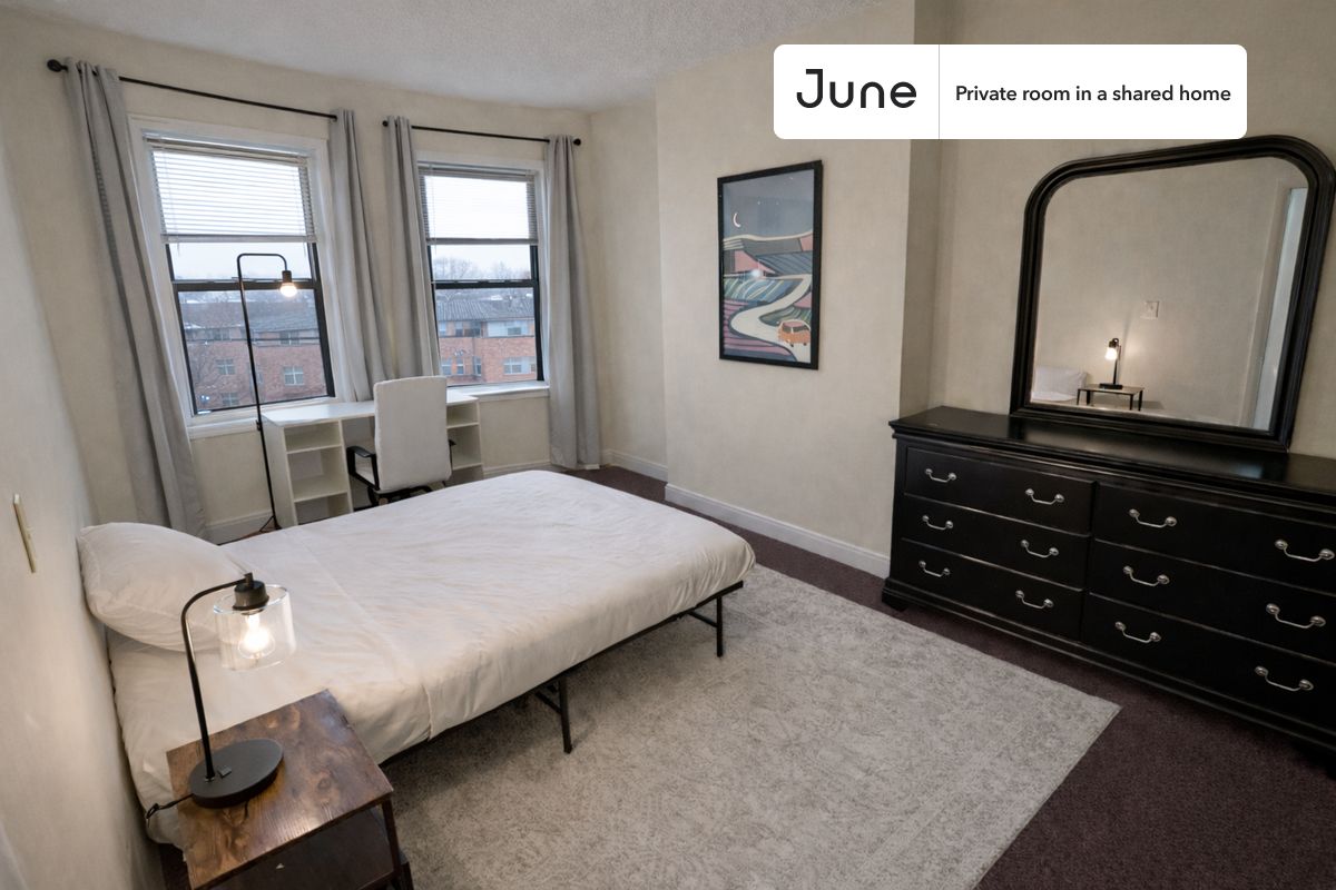 Photos of apartment on Northampton St.,Boston MA 