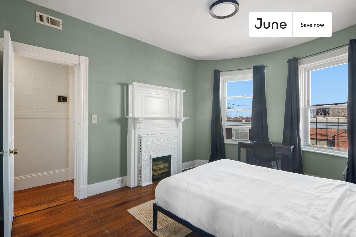 Photos of apartment on Linden St.,Boston MA 02134