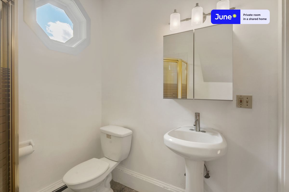 Photos of apartment on Chiswick Rd.,Boston MA 02135