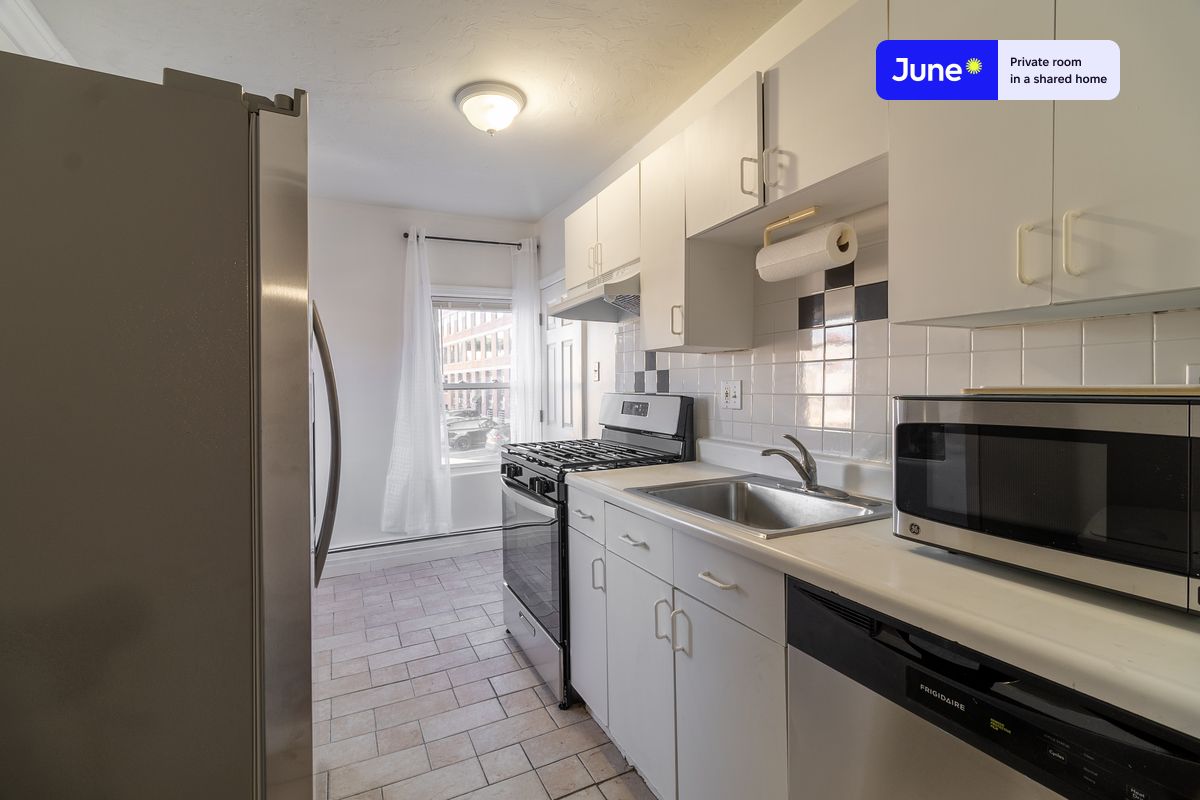 Photos of apartment on Bacon St.,Boston MA 02458