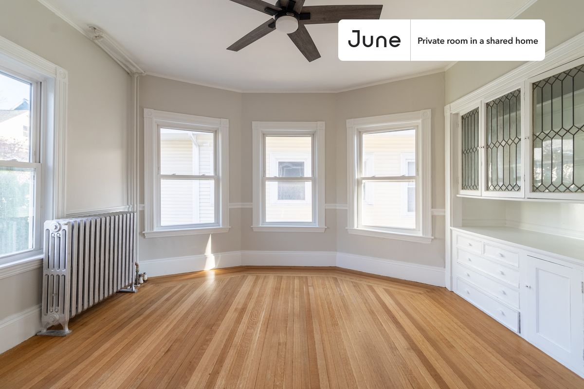 Photos of apartment on Brook St.,Boston MA 02445