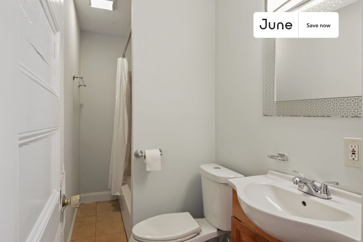 Photos of apartment on Linden St.,Boston MA 02134