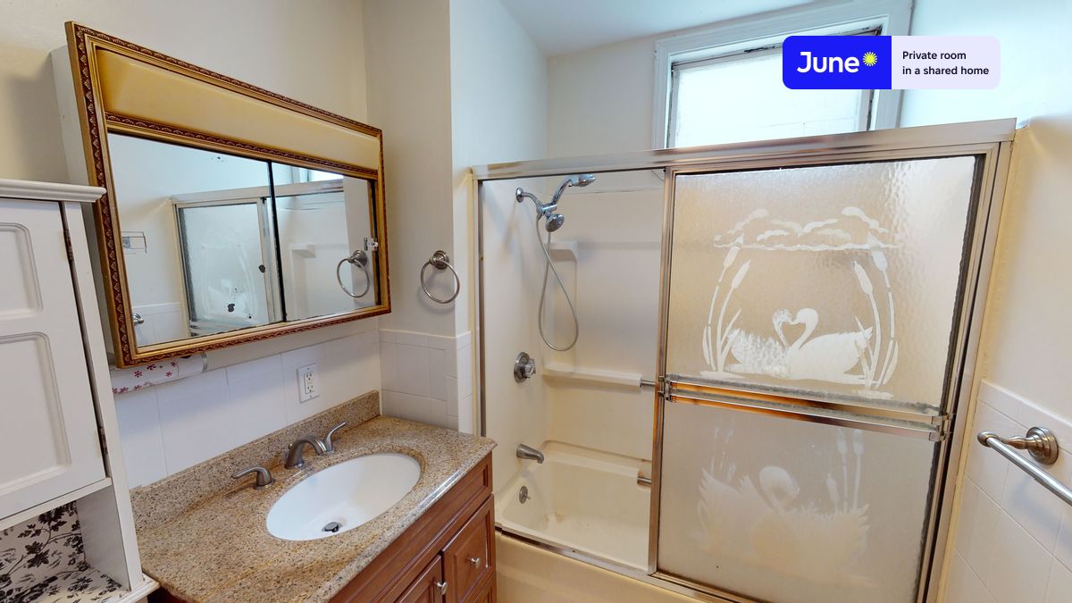 Photos of apartment on Walnut St.,Boston MA 02145