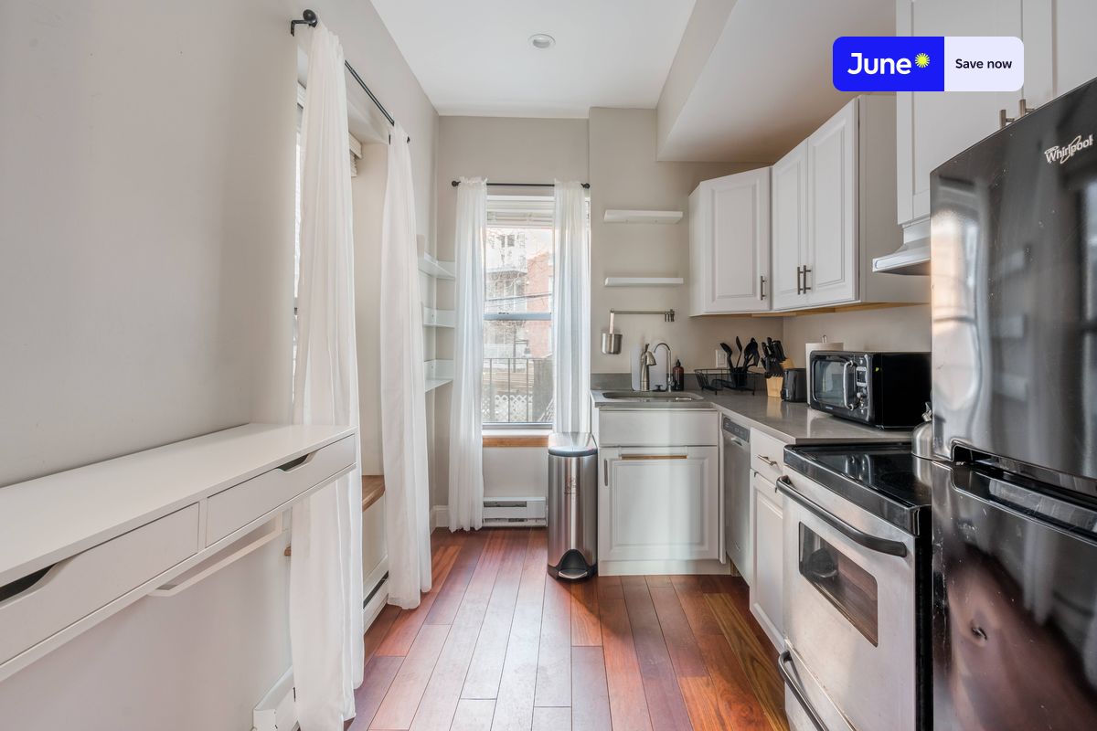 Photos of apartment on Salem St.,Boston MA 02113