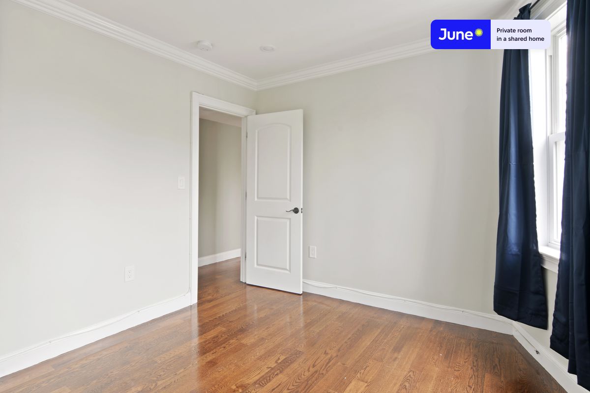 Photos of apartment on Washington St.,Boston MA 02135