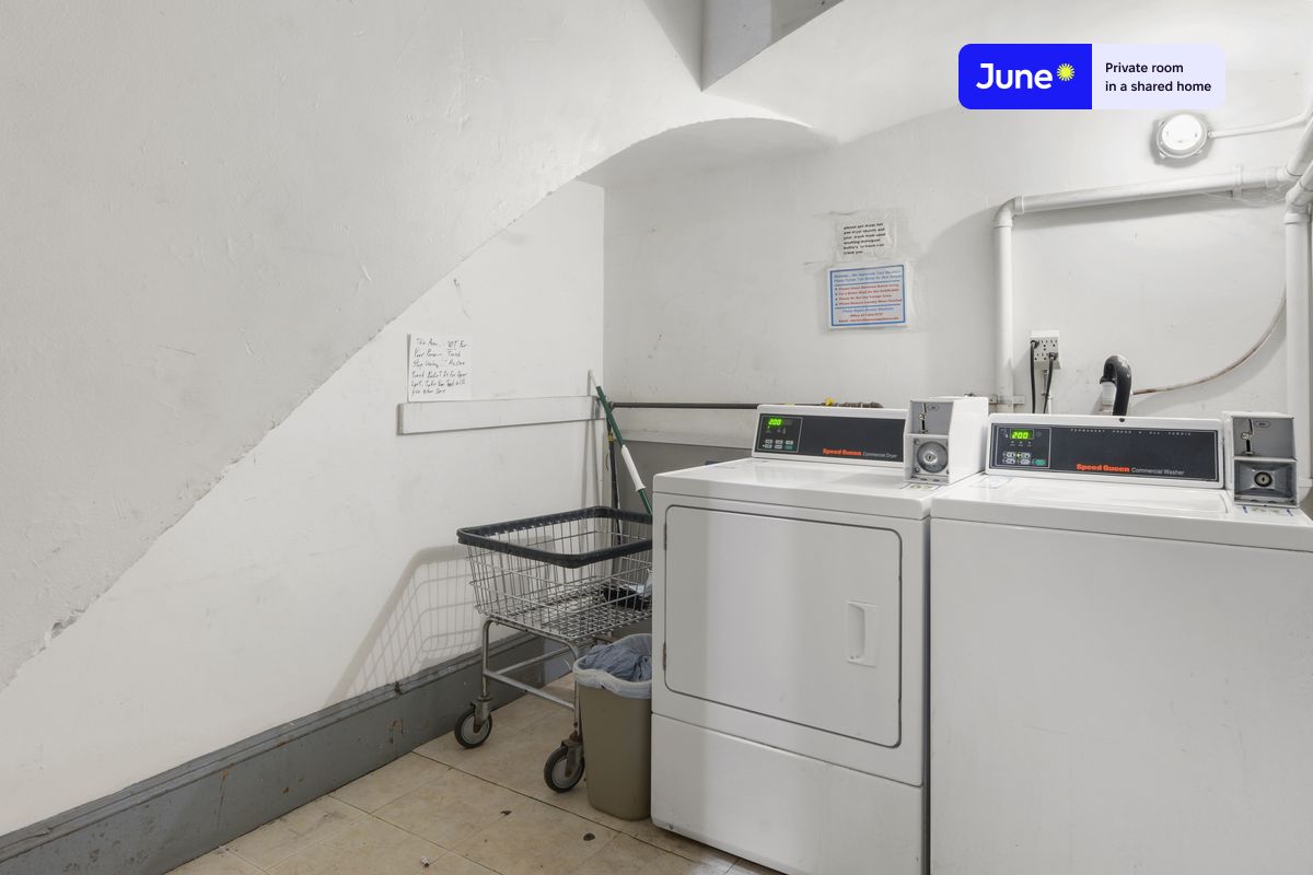 Photos of apartment on Linden St.,Boston MA 02134