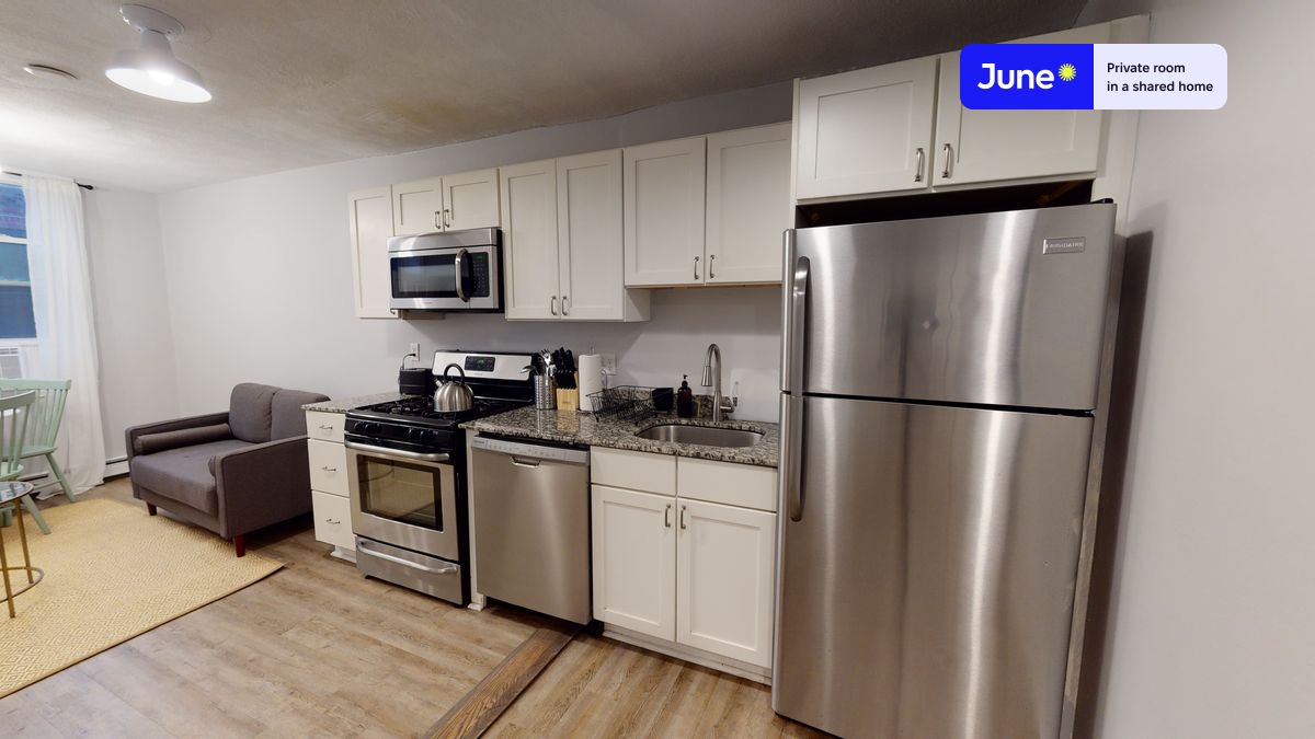 Photos of apartment on North Bennet,Boston MA 02113