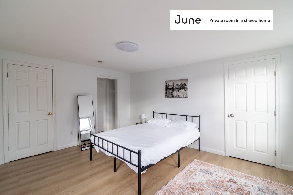 Photos of apartment on Winter St.,Boston MA 