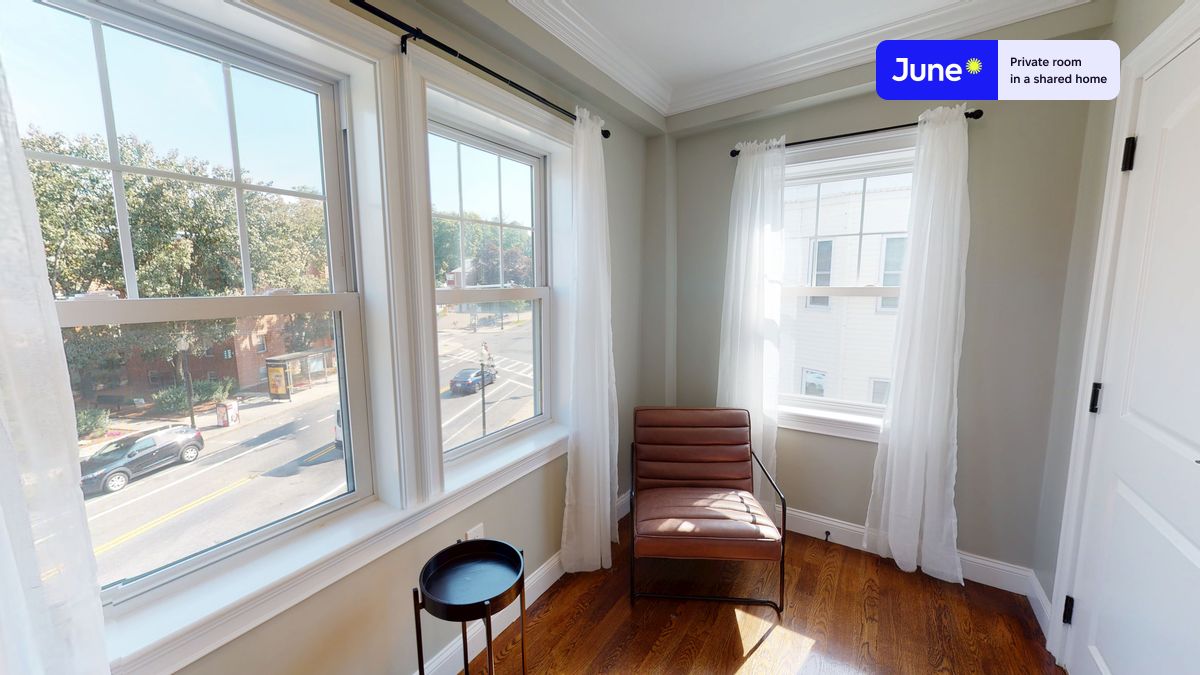 Photos of apartment on Washington St.,Boston MA 02135